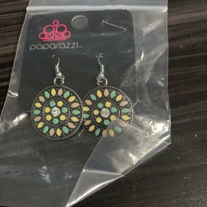 Paparazzi earrings